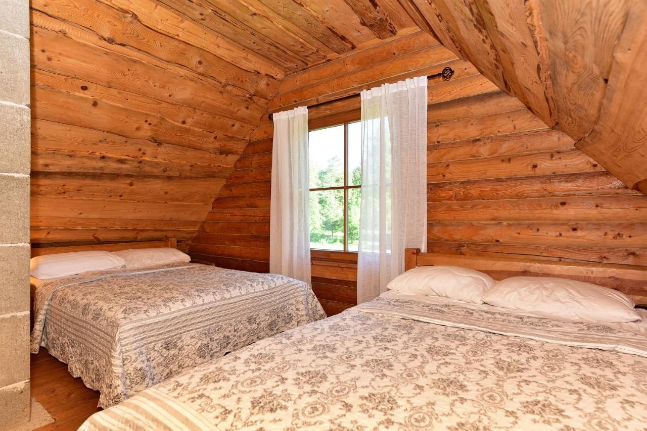 Vila Loreta - Namelis Su Pirtimi Dudoryne Buitenkant foto